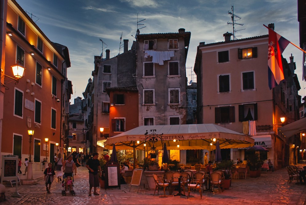 solo holidays in Croatia - cisterna in Rovinj