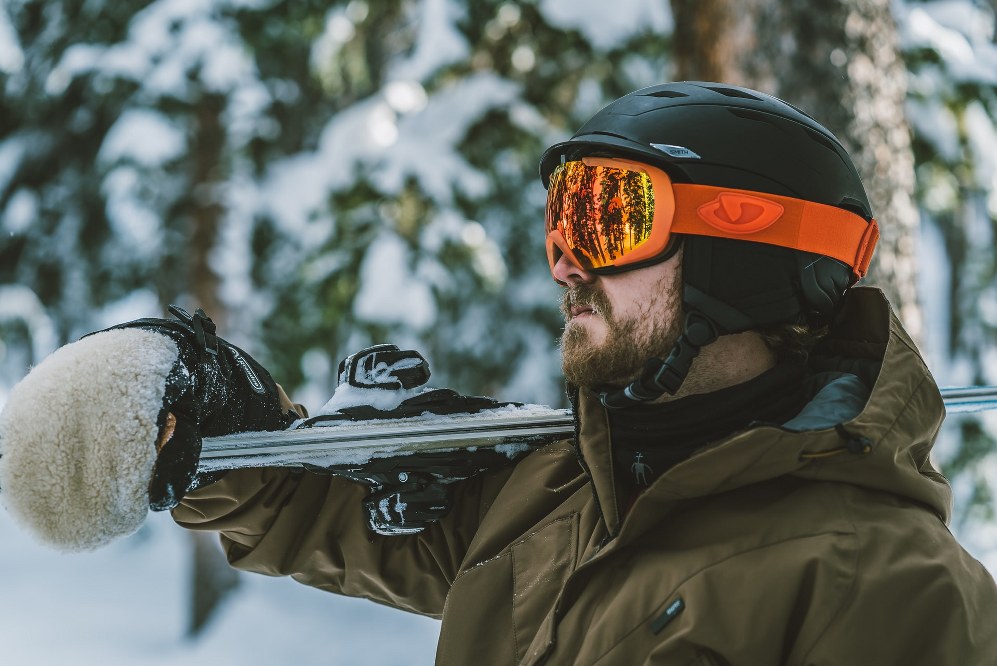 smith vantage ski helmet