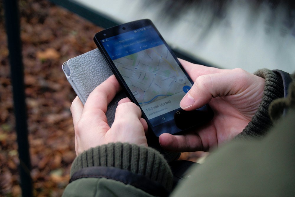 tourist using Googlemaps